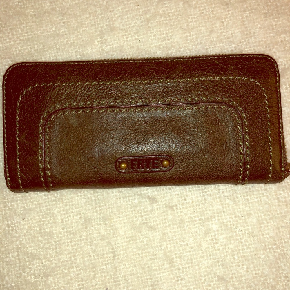 Frye wallet
